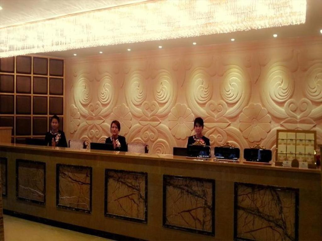 Star World Hotel Naypyidaw Exterior foto