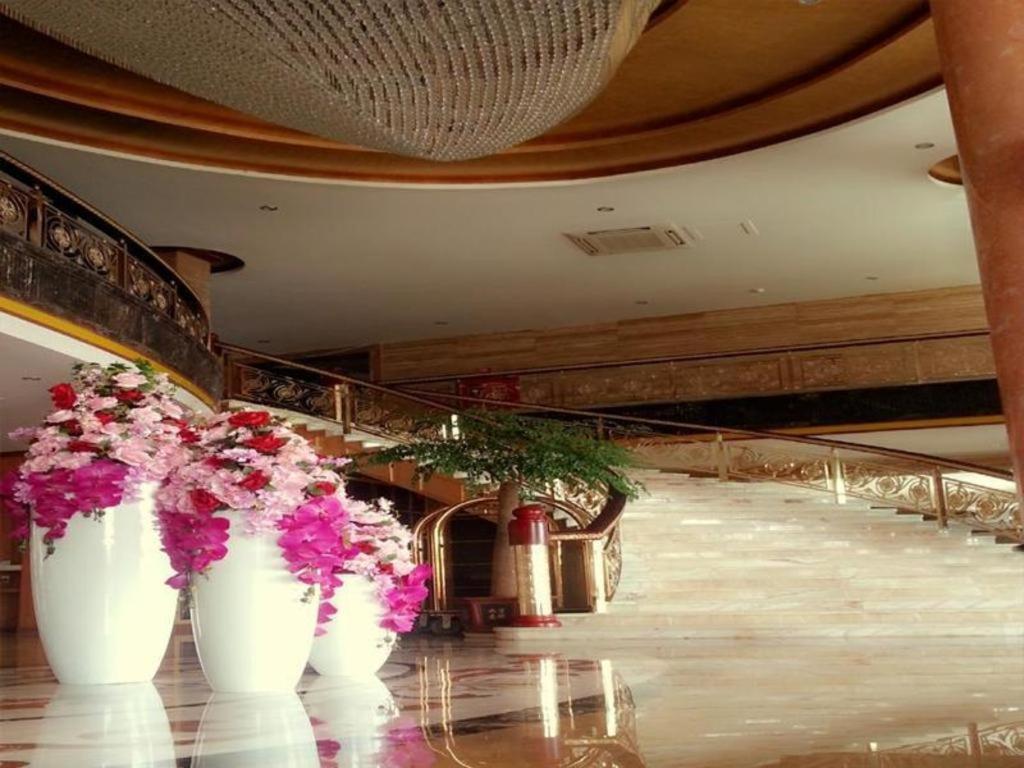 Star World Hotel Naypyidaw Exterior foto