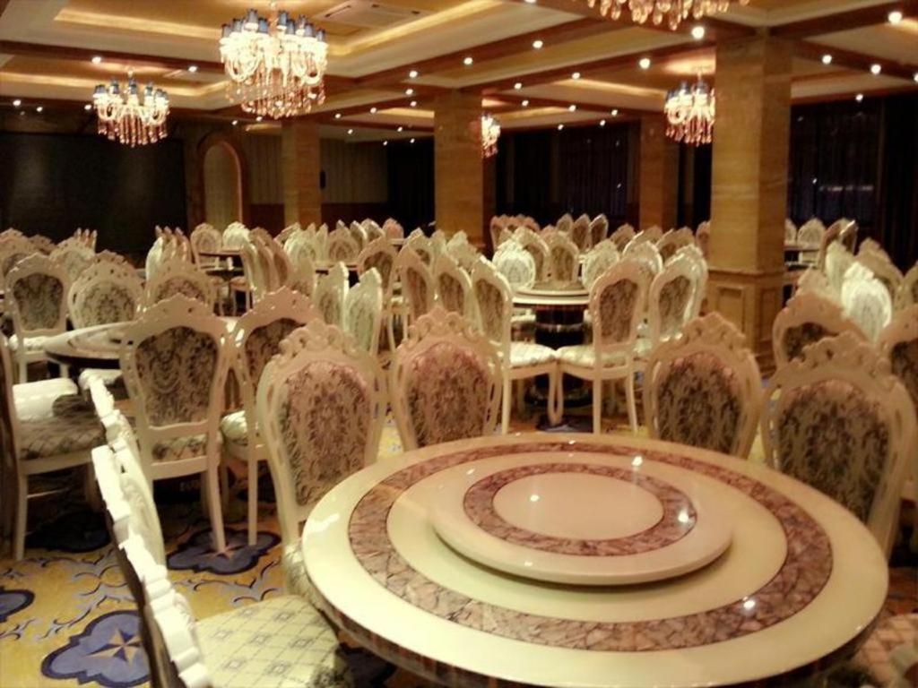 Star World Hotel Naypyidaw Exterior foto