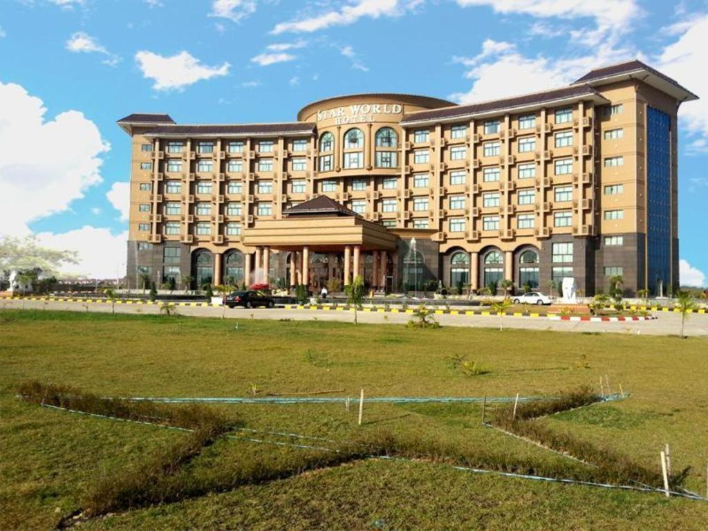 Star World Hotel Naypyidaw Exterior foto