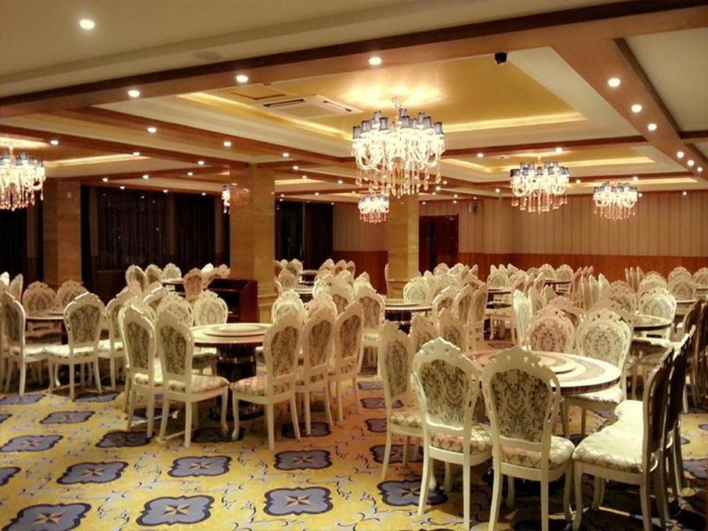 Star World Hotel Naypyidaw Exterior foto